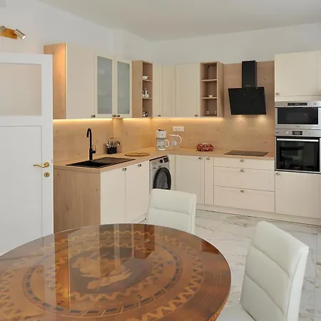 St Lux Apartman Split